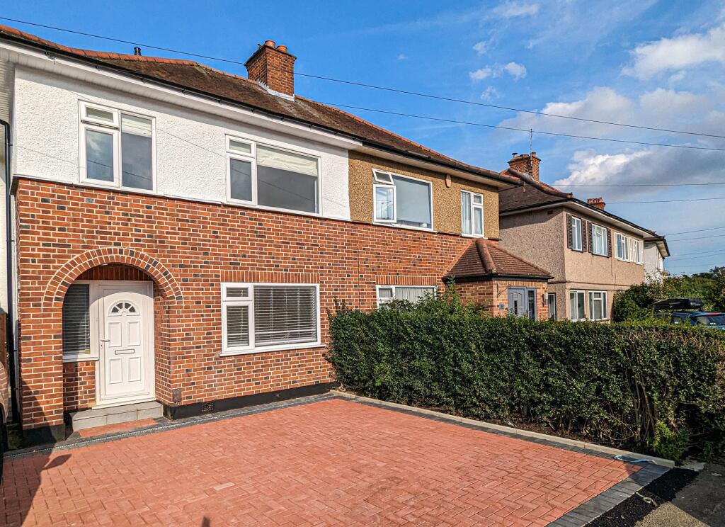 3-bed semi-detached on Goshawk Gardens, Hayes, UB4, £579,950