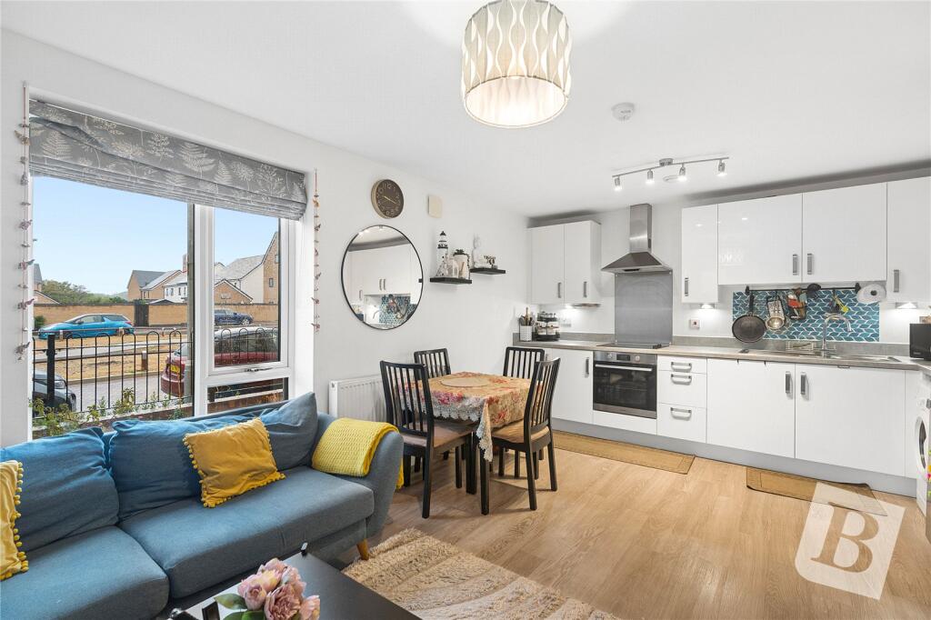 Apartment in Romford - View 3