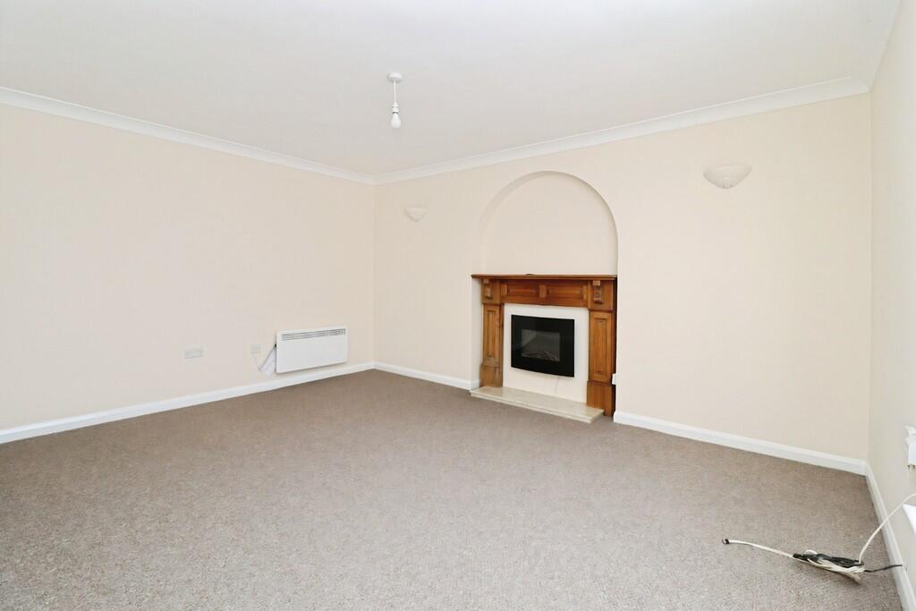 Apartment in East Lindsey, Midthorpe, West Ashby - View 4