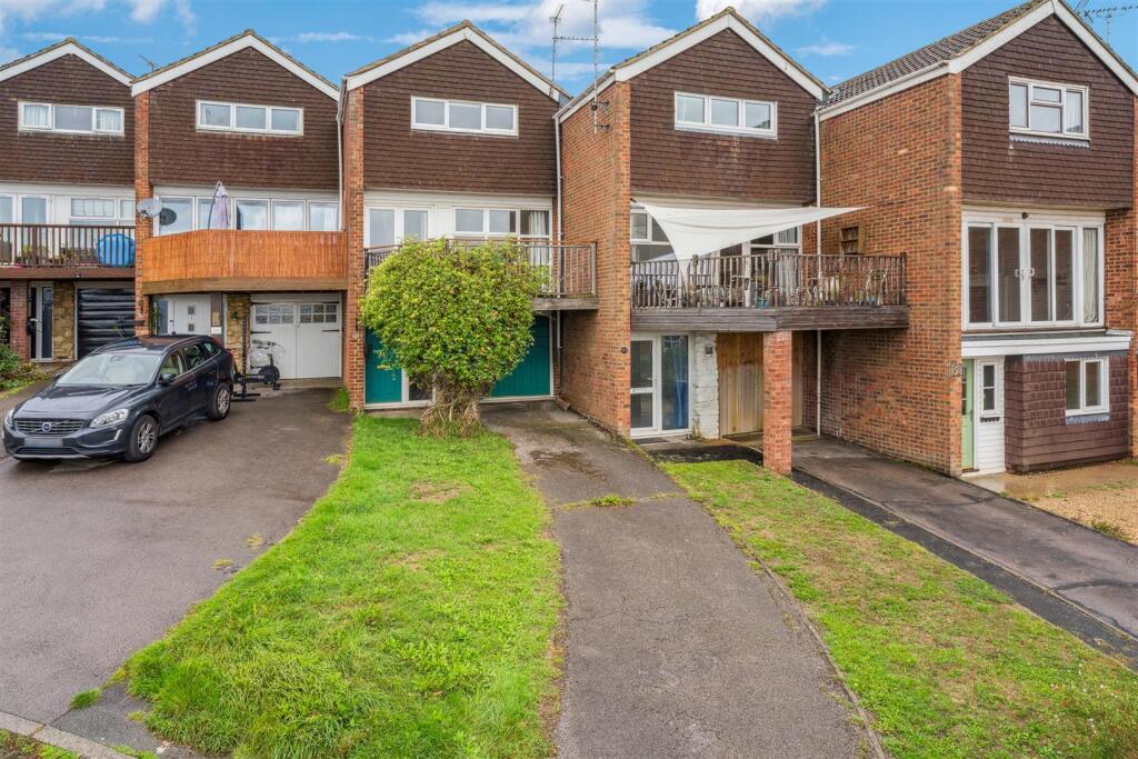 Main image of property: Bideford Green, Linslade, Leighton Buzzard