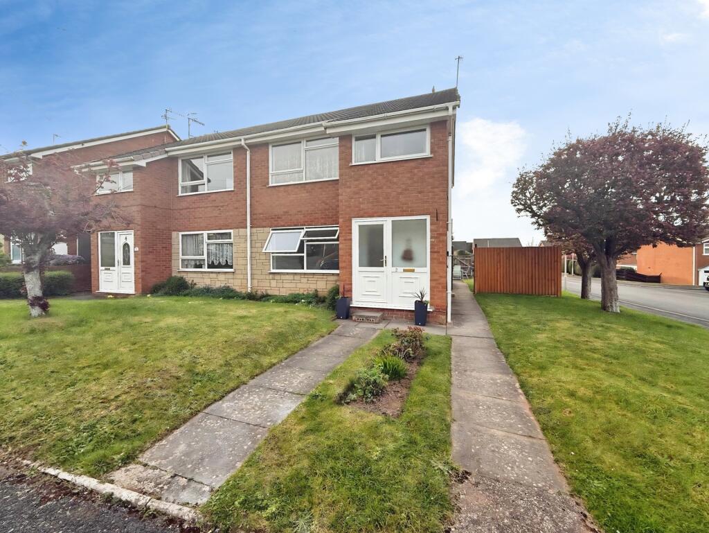 Main image of property: Rokewood Close, Kingswinford, DY6