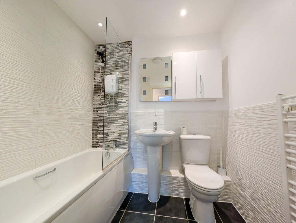 Apartment in South Kesteven, Grantham - More