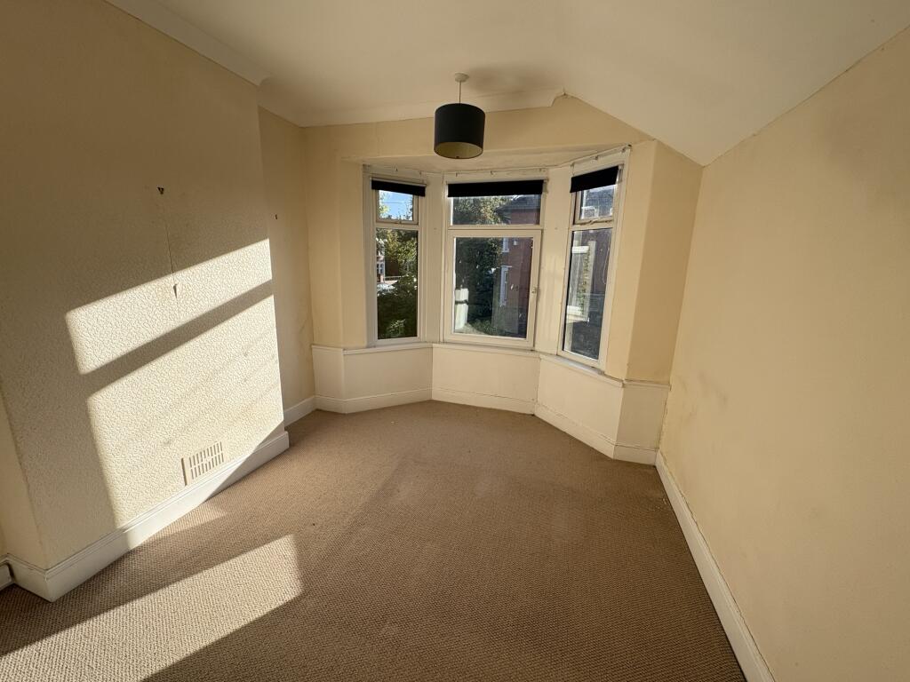 212 Albany Road, Roath, Cardiff, South Wales CF24 3RY photo 4