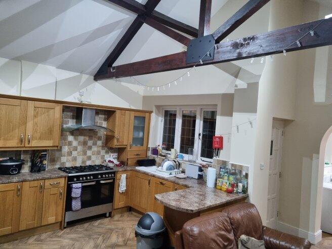 House in Wolverhampton, Tettenhall - View 2