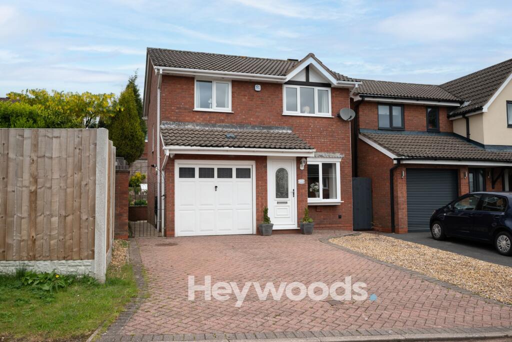 House in Newcastle-under-Lyme, Butters Green, Waterhayes