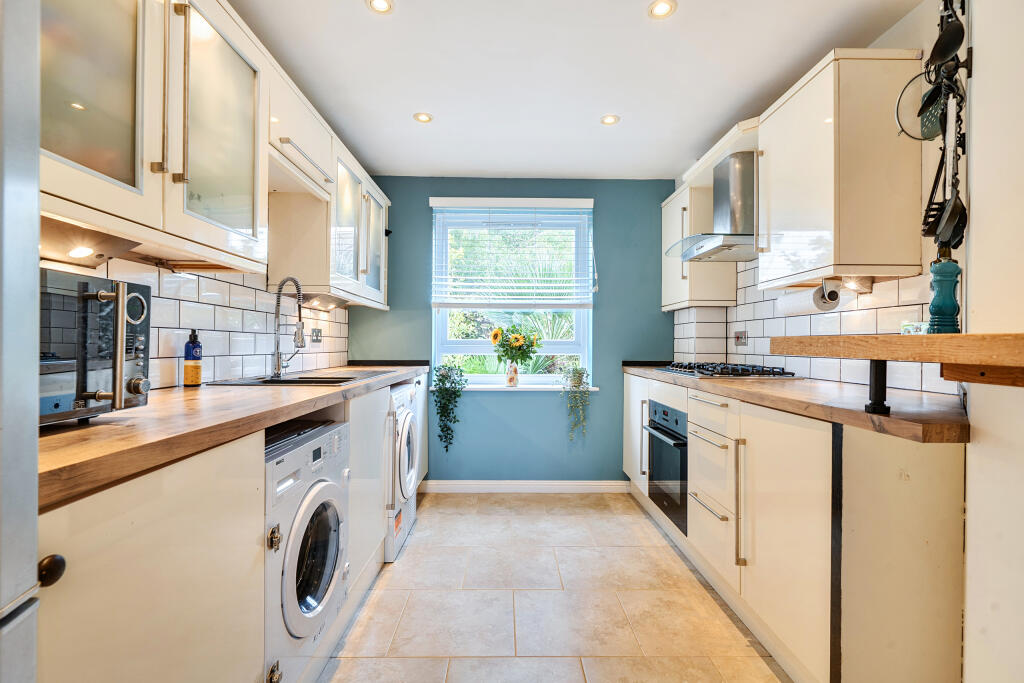 House in Taunton - View 3