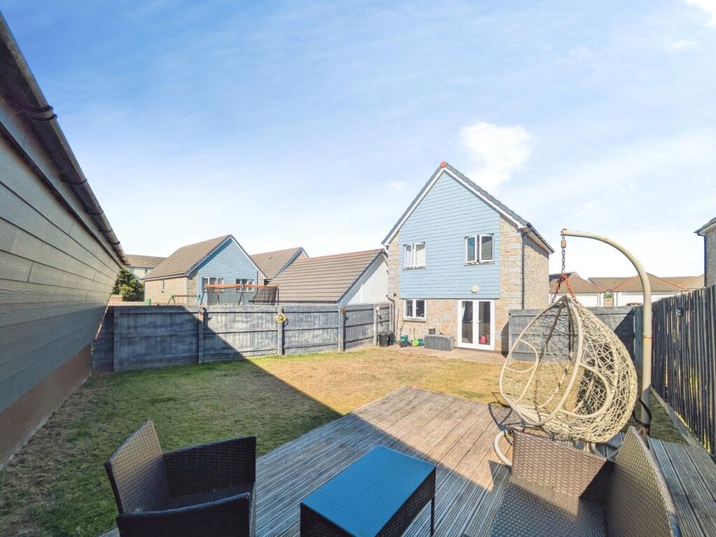 House in Camborne, Hidderley Park, Tuckingmill - More