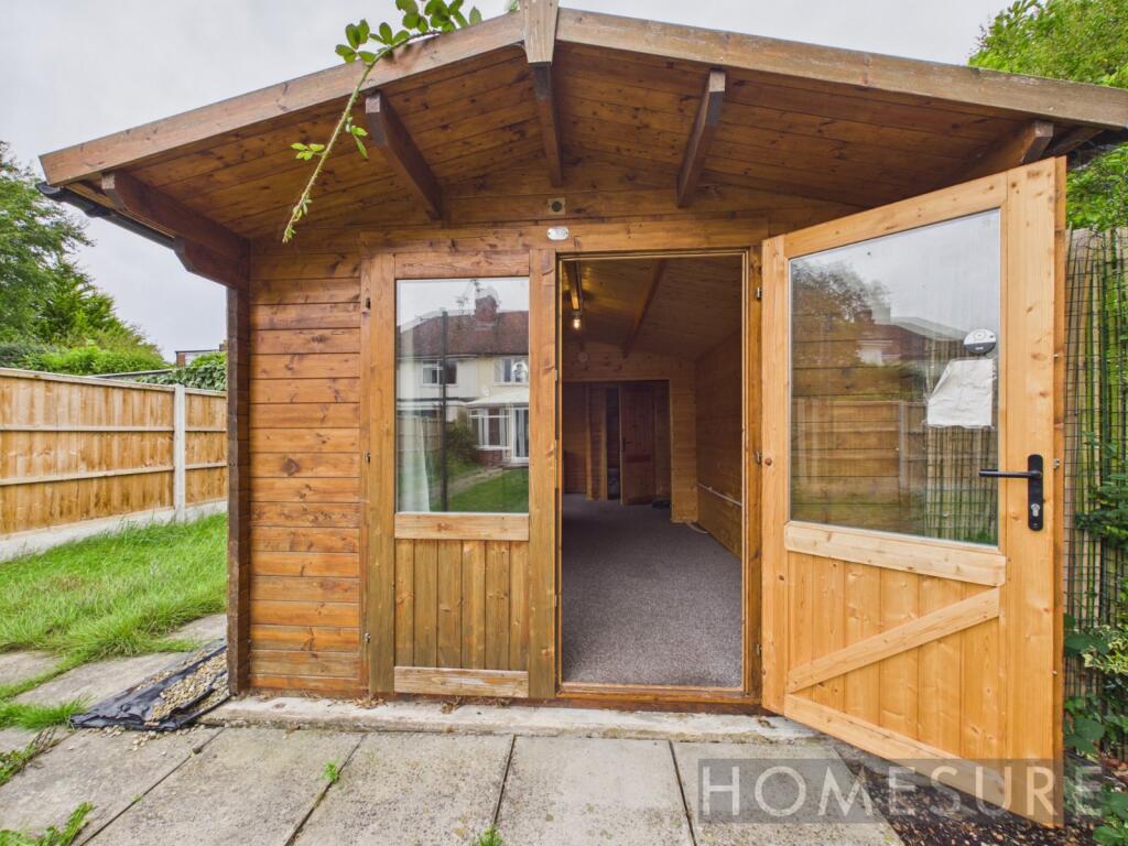 House in Liverpool, Woolton - More