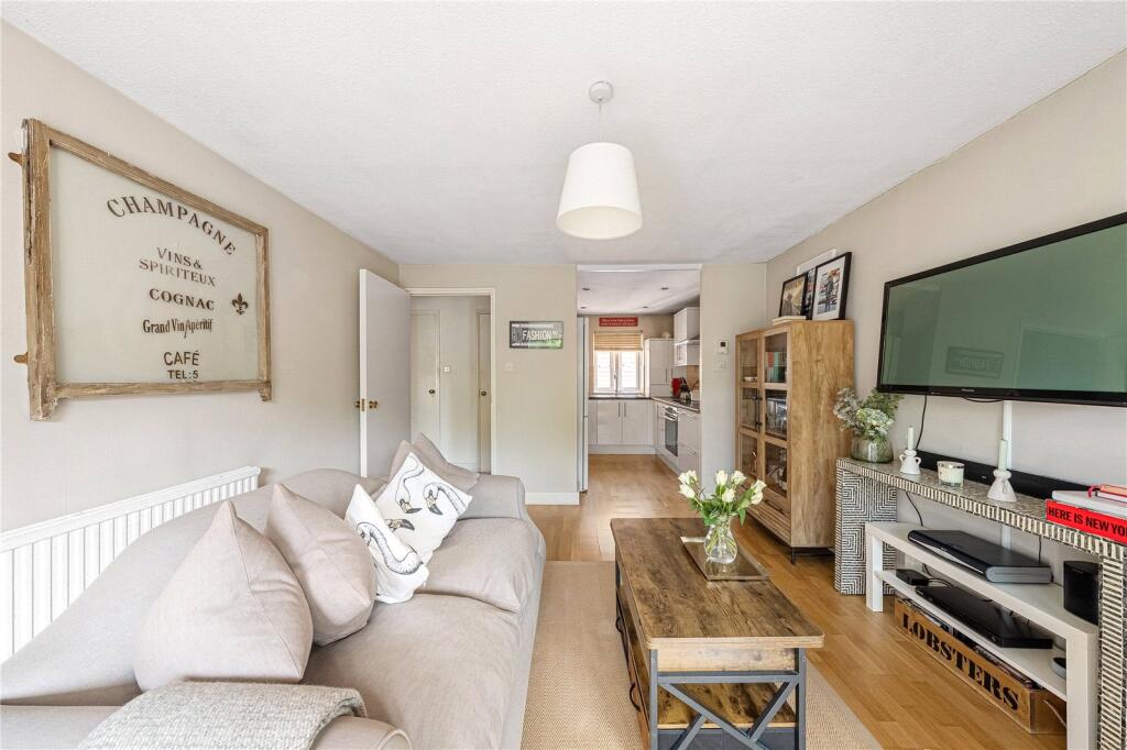 Apartment in London - View 2