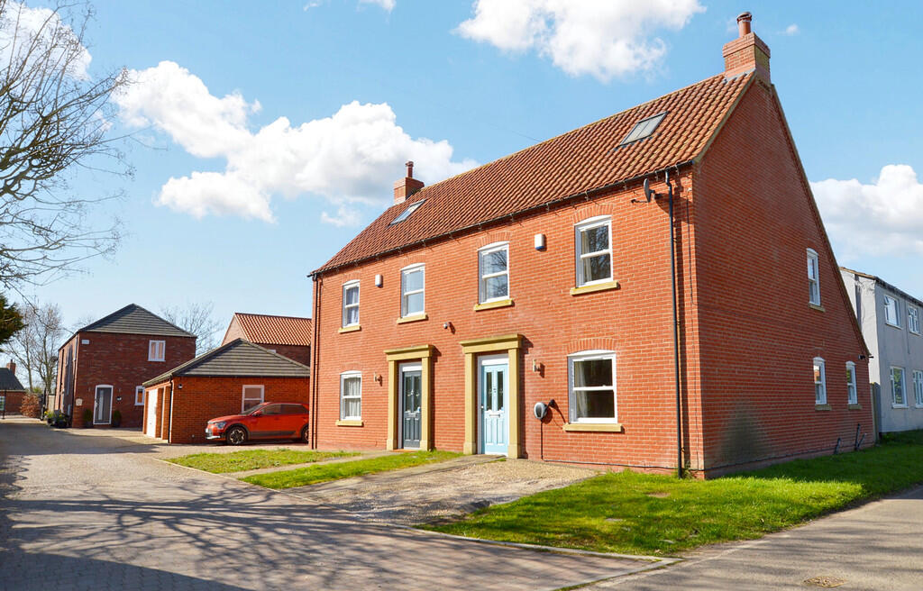 Main image of property: East Farm Lane, Fulstow LN11 0ZU