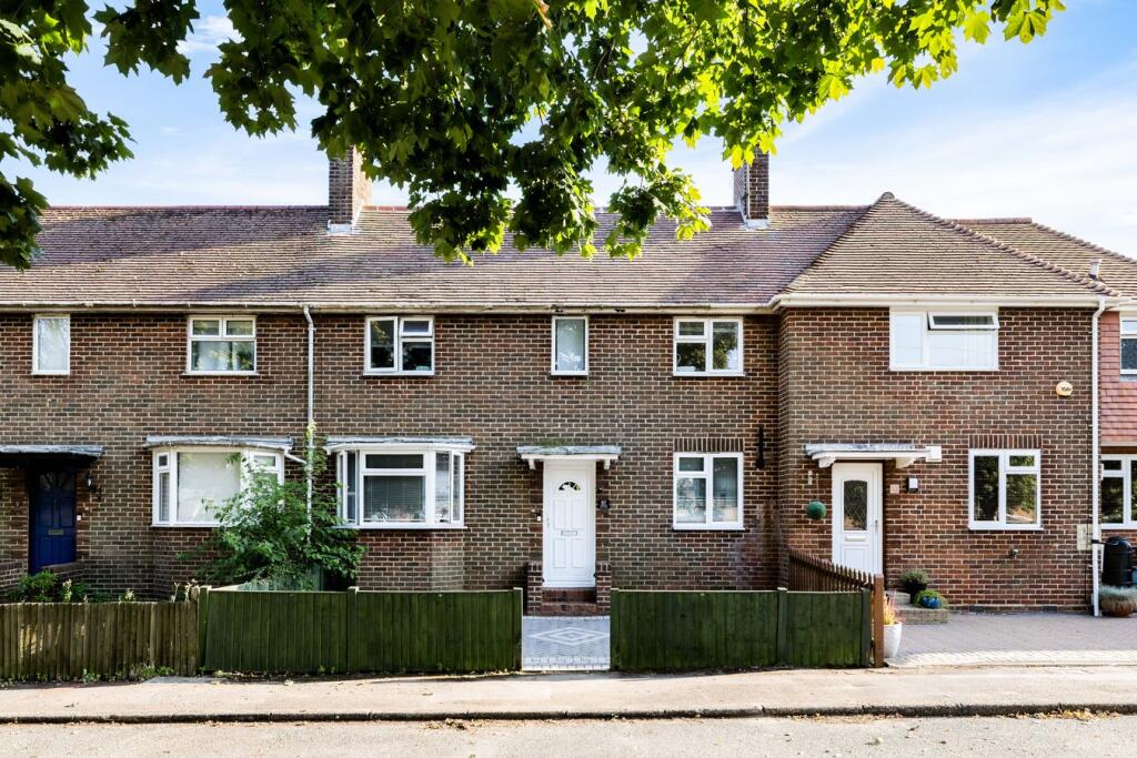 2-bed terraced on Church Road, Folkestone, CT20, £260,000