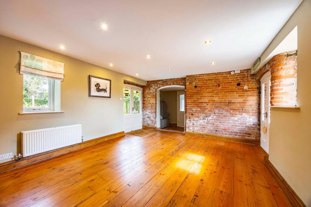 Wheatgrass Hill, Upton - View 5