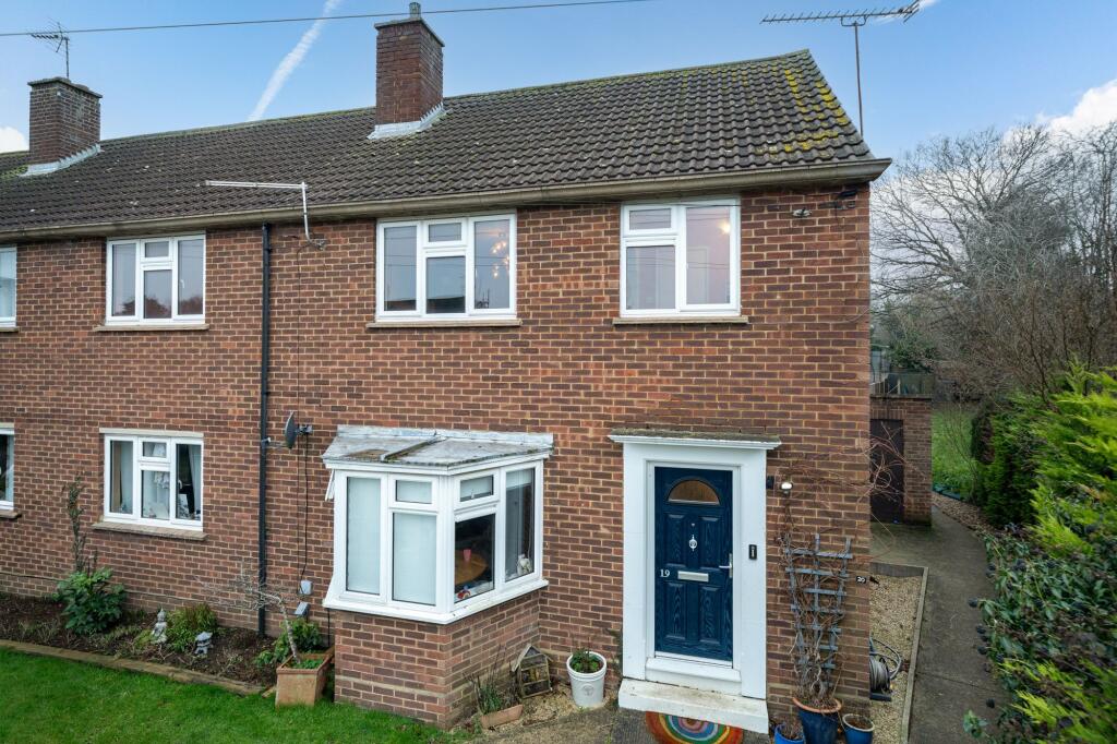 Main image of property: Tingeys Close, Redbourn, AL3