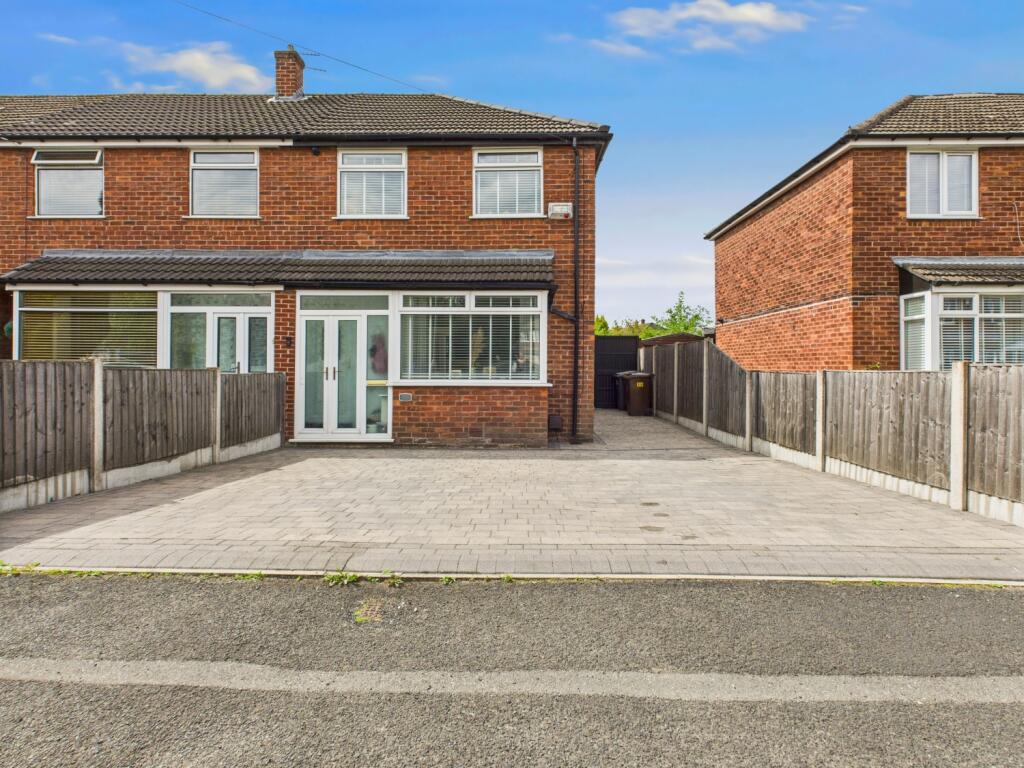Main image of property: Langfield Crescent, Droylsden, Manchester, M43 7JH
