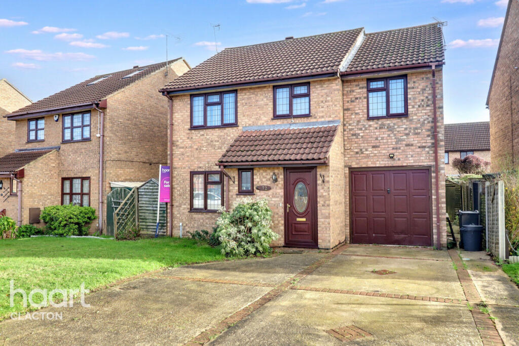4-bed detached on Hampstead Avenue, Clacton-On-Sea, £325,000