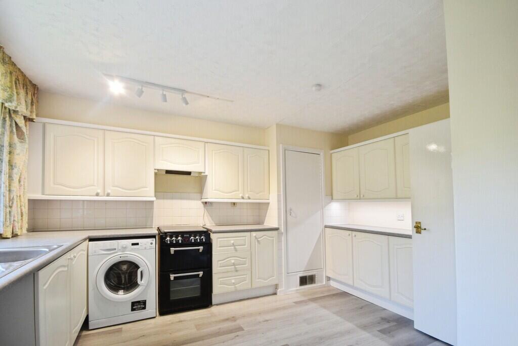 White Falcon Court, Solihull photo 3