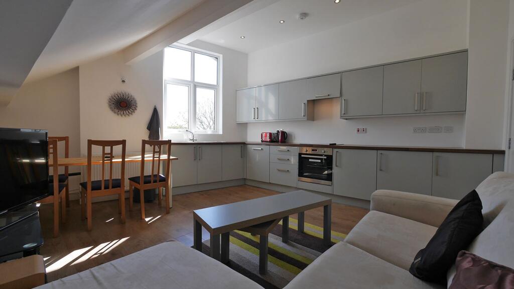 Main image of property: 37 Crowthorn Road, Ashton-Under-Lyne, OL7