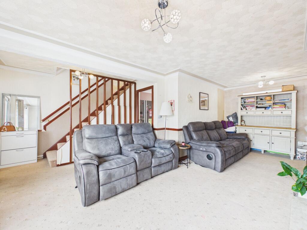 House in Larkhall, Strutherhill, Morgan Glen - View 3