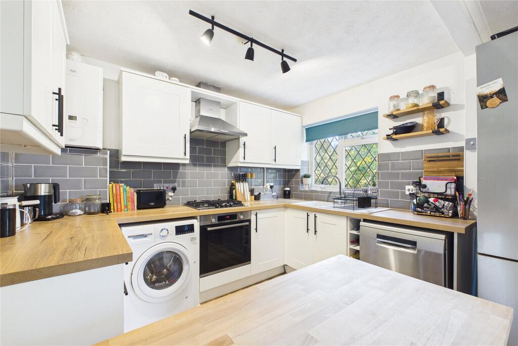 Apartment in Guildford - View 5