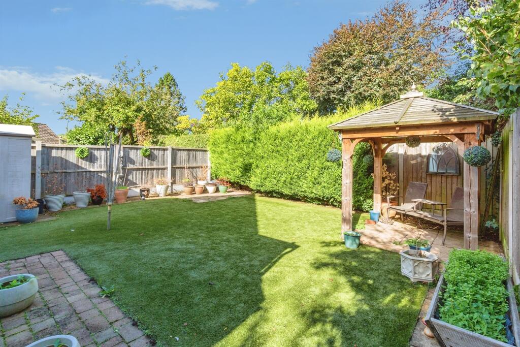 House in Stoke-on-Trent - View 5