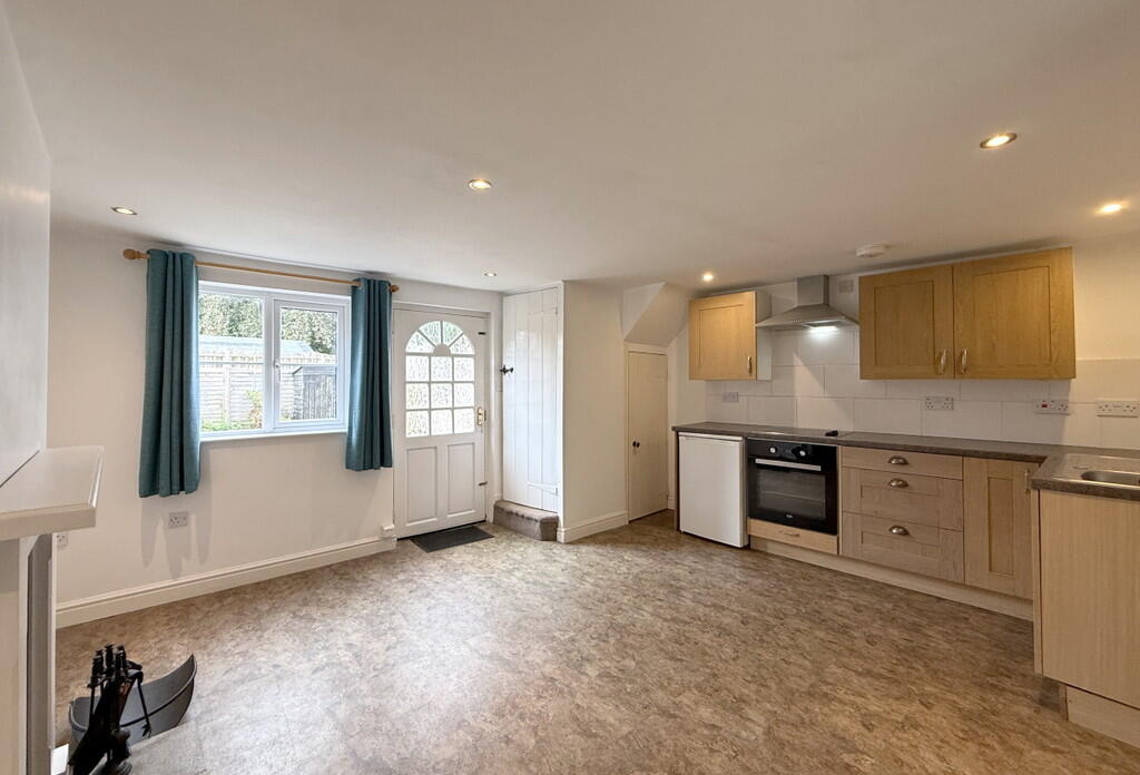 House in Stratford-on-Avon, Gaydon - View 3