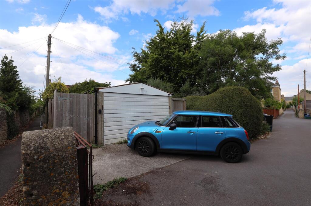 Property photo 11