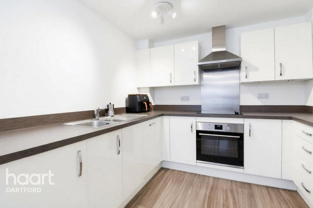 Apartment in Dartford - View 5