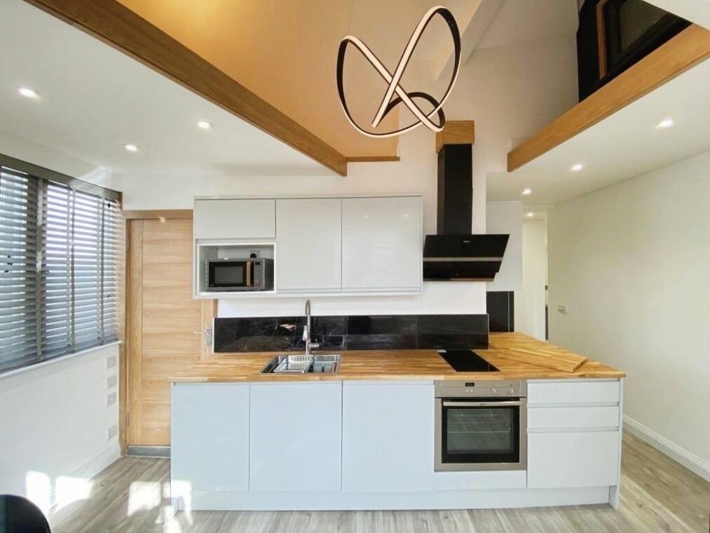 Apartment in Brighton - View 3