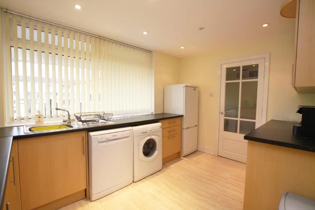 Apartment in Glasgow - View 4