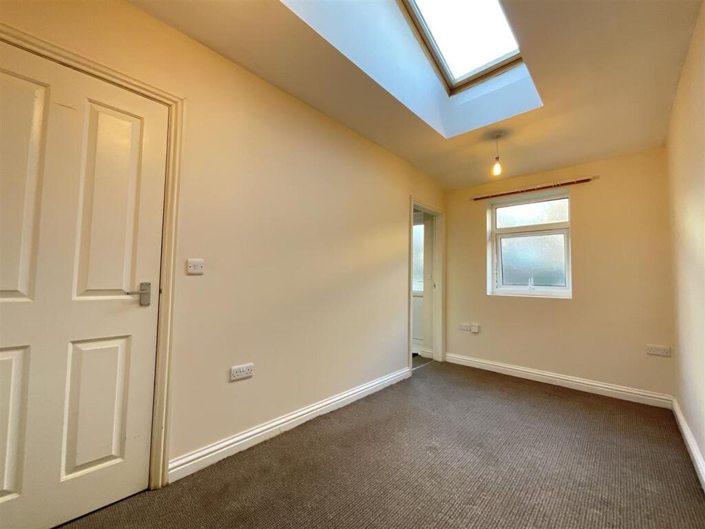 Apartment in York - View 5