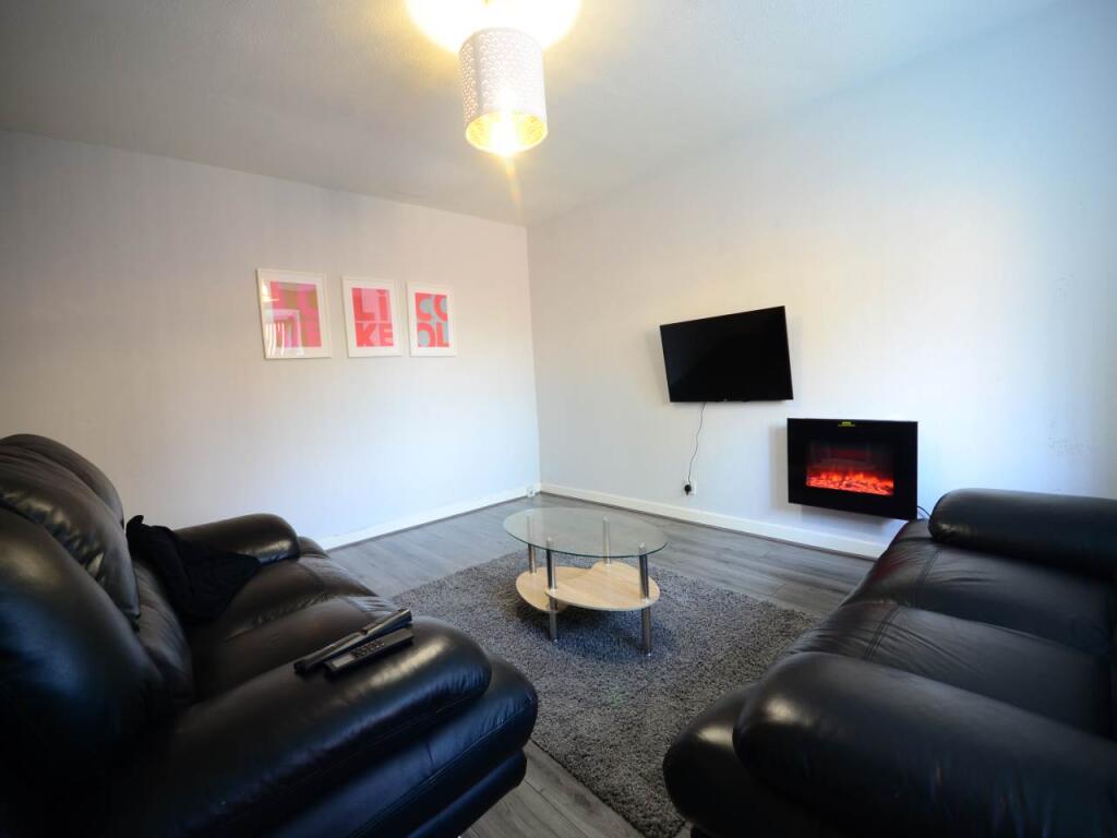 Main image of property: Minster Court (Bills Exclusive), City Centre, Liverpool