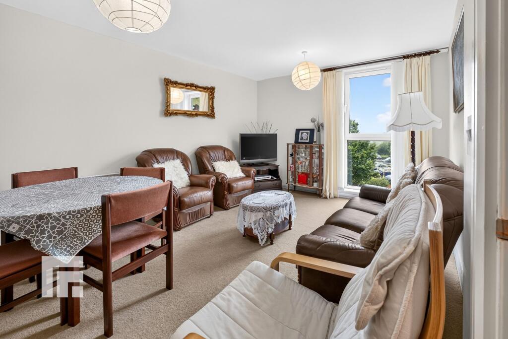 Apartment in Cardiff - View 4