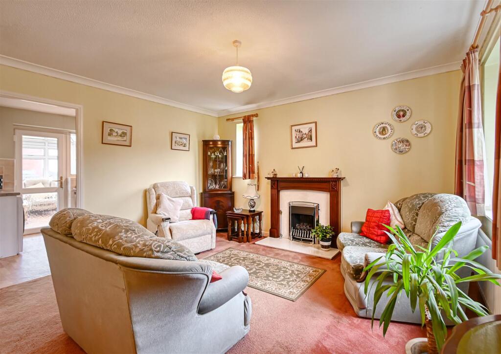 14 Fairfield, Bridgnorth, Shropshire photo 3