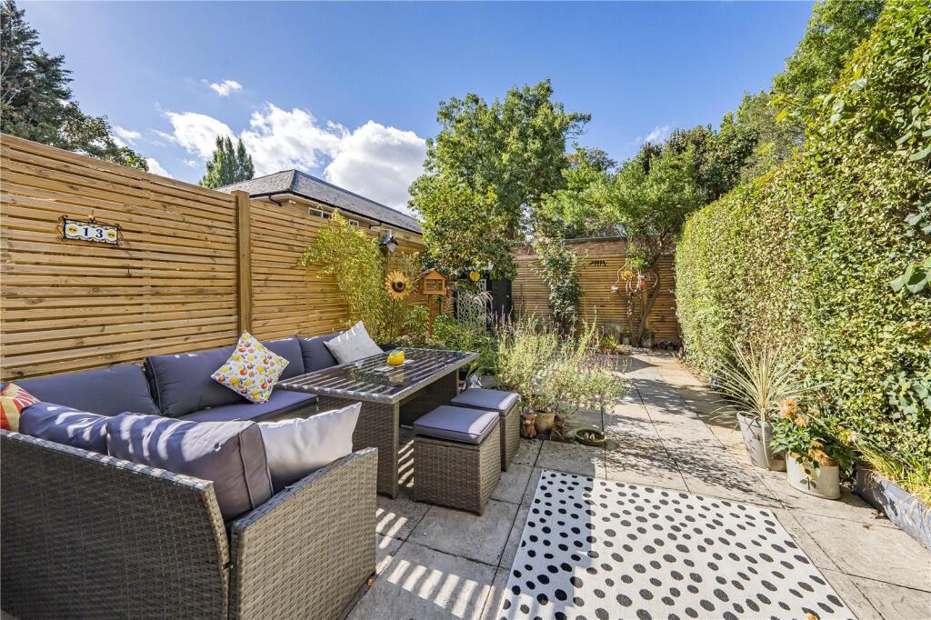 House in Southall - View 3
