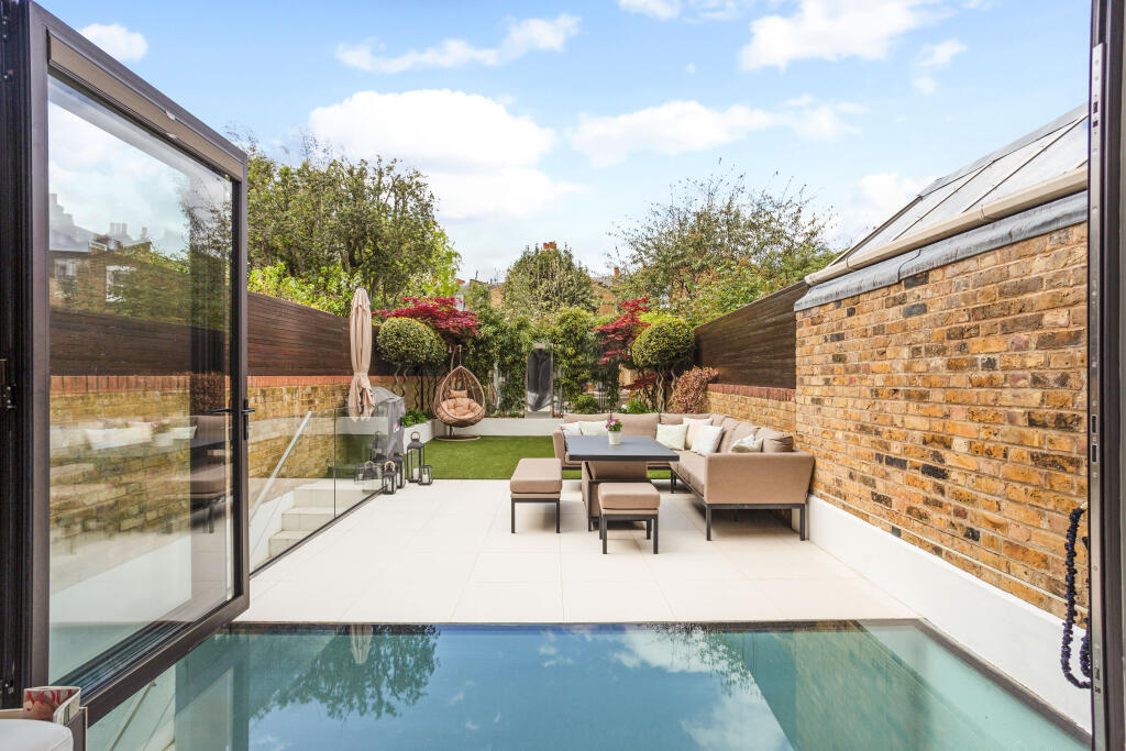 Main image of property: Bagleys Lane, London, SW6