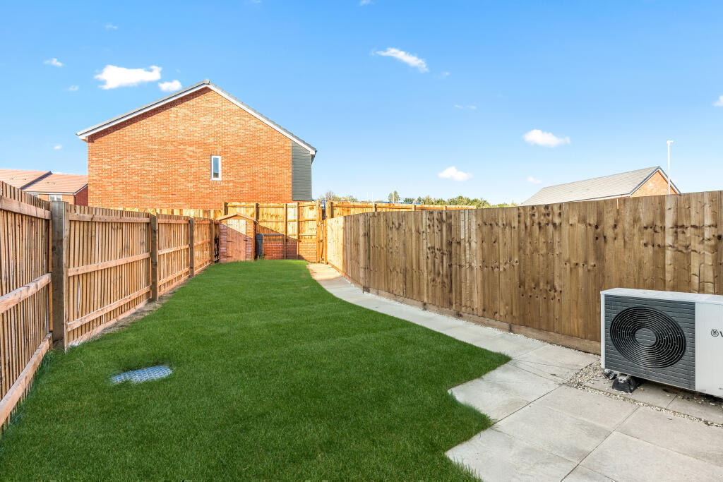 House in Stevenage - View 2