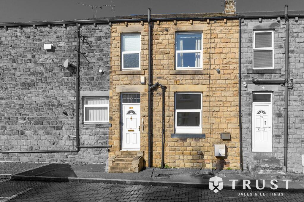 Main image of property: Union Road, Liversedge, WF15