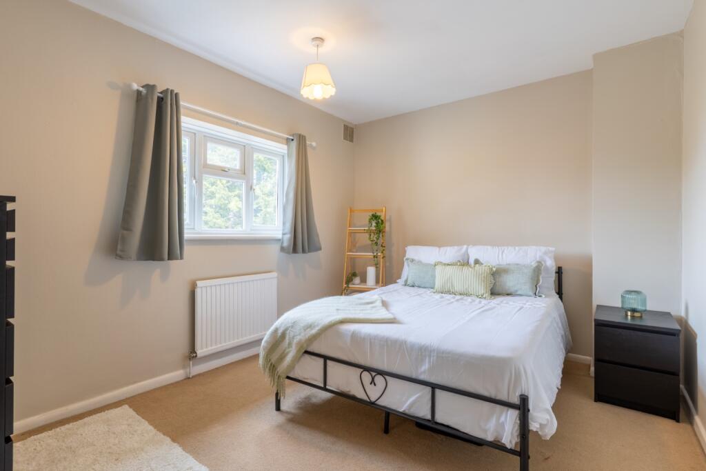 House in Dartford - View 4