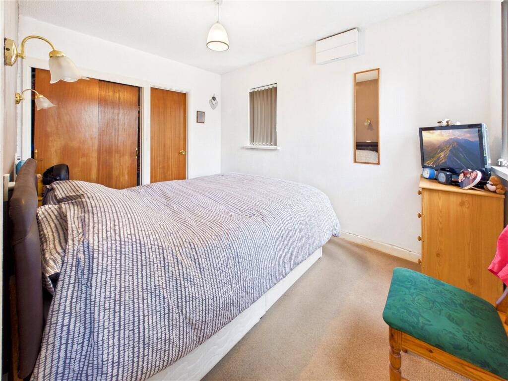 House in Pentlepoir, East Williamston - More