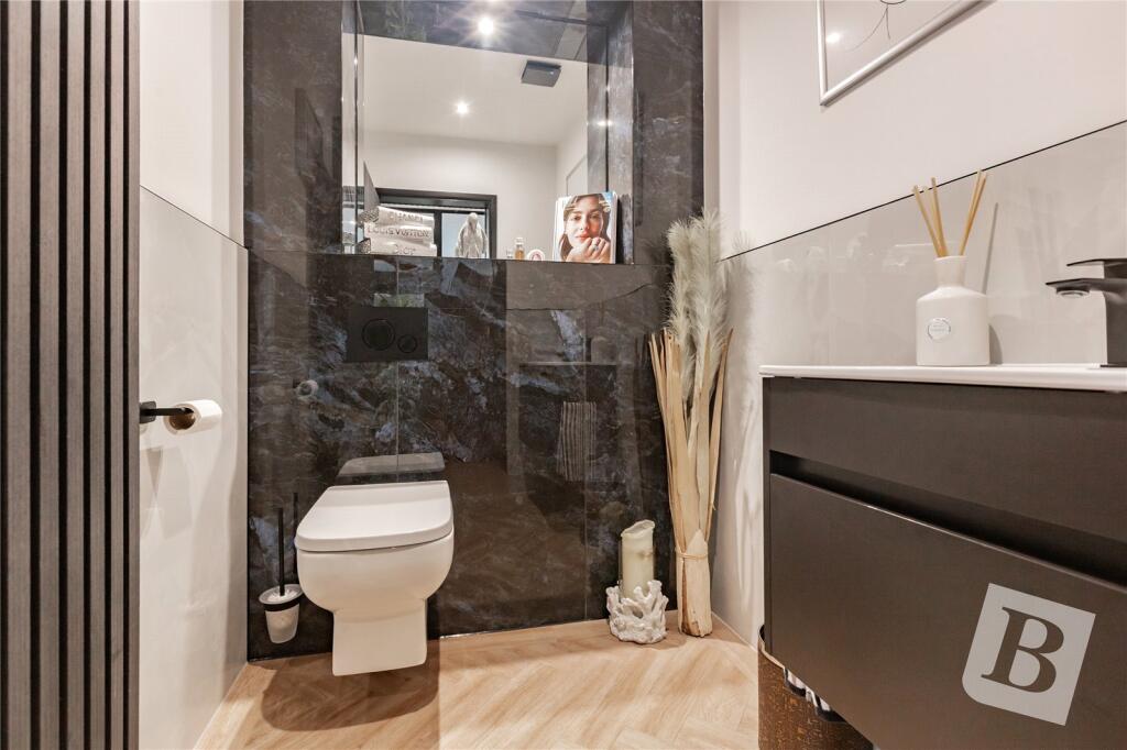 House in London - View 4