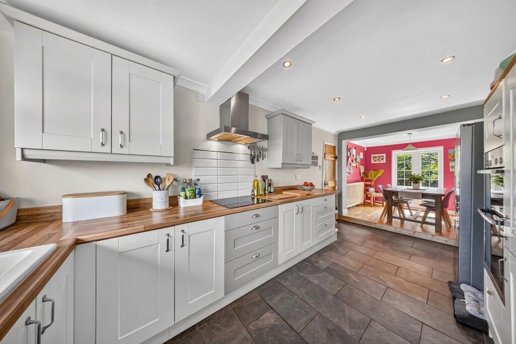 House in Ormskirk, Bowker's Green, Aughton - View 3