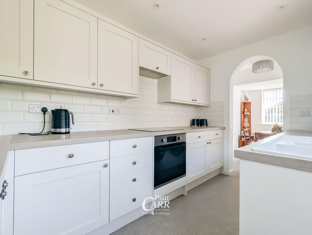 Marshwood Close, Cannock photo 4