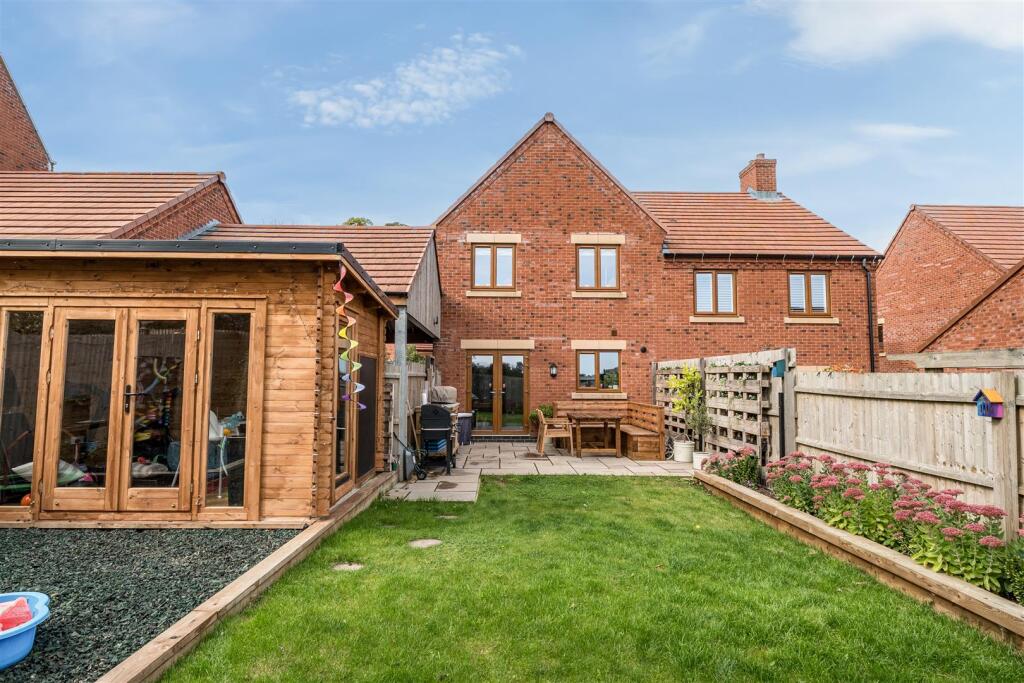 Main image of property: Poplar Close, Overseal, DE12