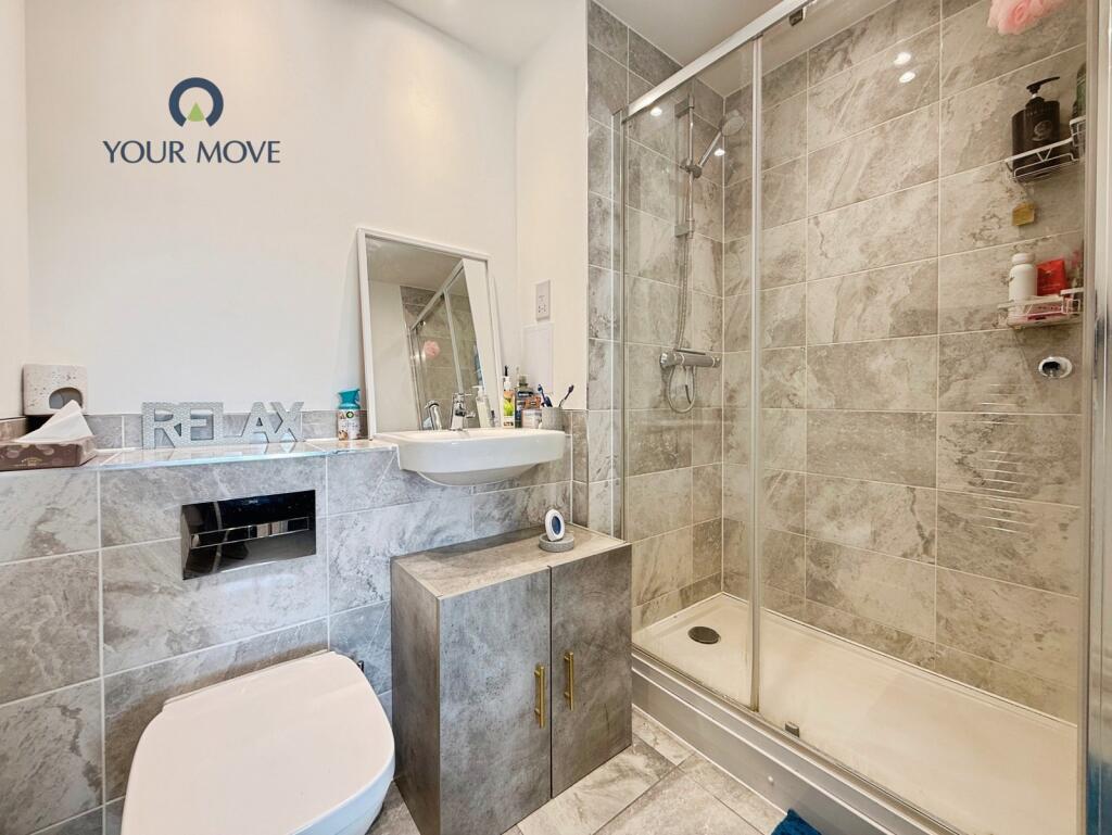 Apartment in Dartford, Swanscombe and Greenhithe - View 5