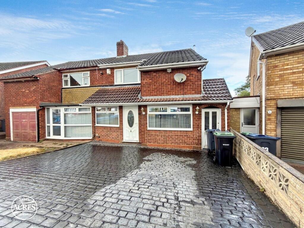 Main image of property: Ipswich Crescent, Great Barr, Birmingham