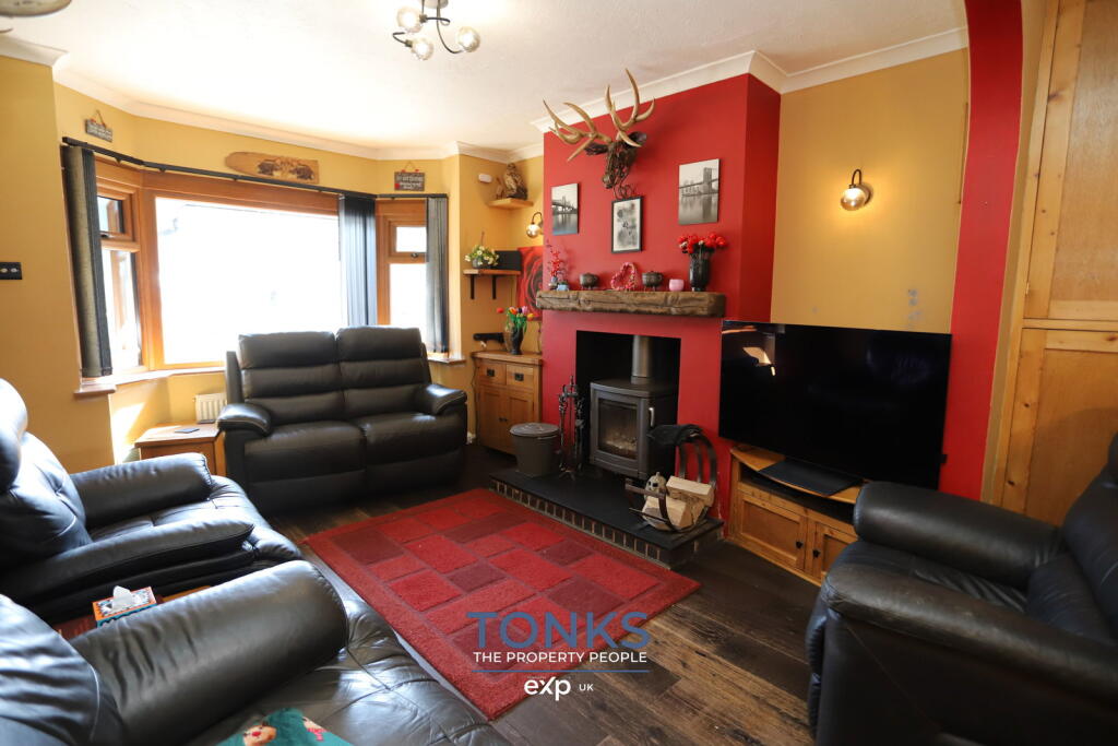 House in Dudley, West Midlands - View 4