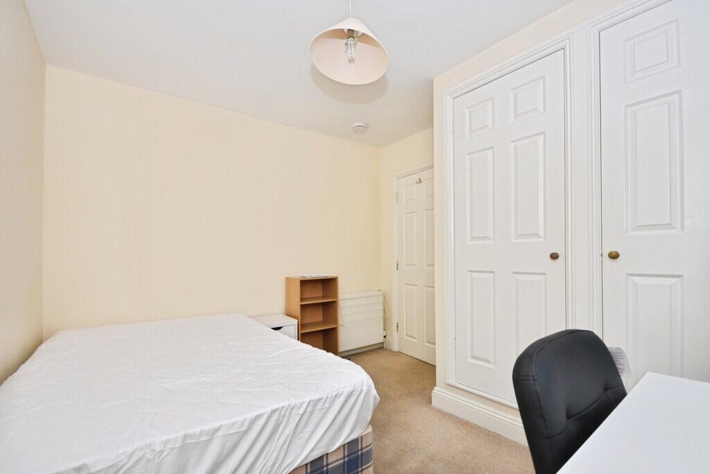 House in Exeter - View 5