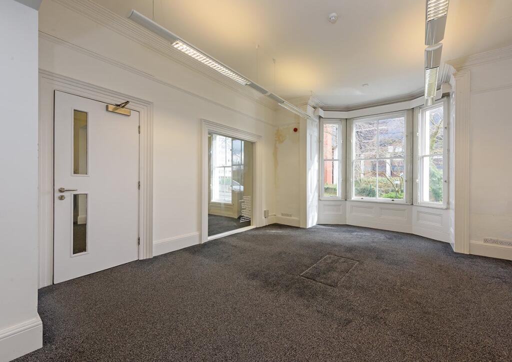 51 Frederick Rd_048.jpg
