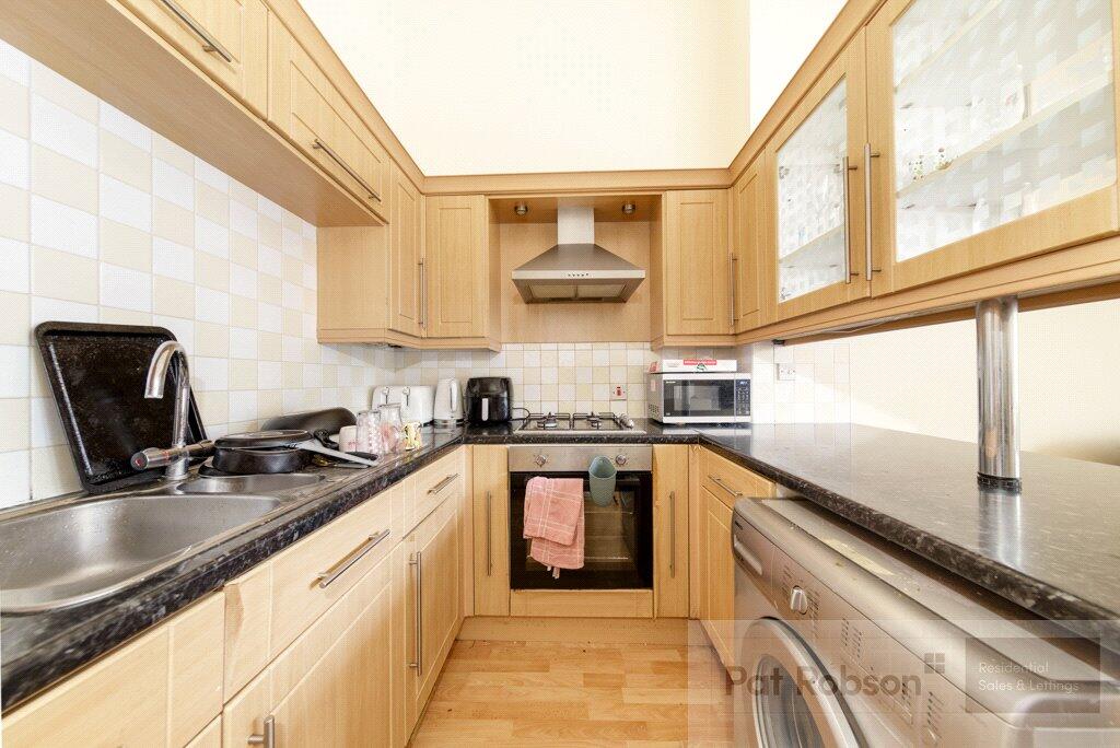 Apartment in Newcastle upon Tyne - View 2