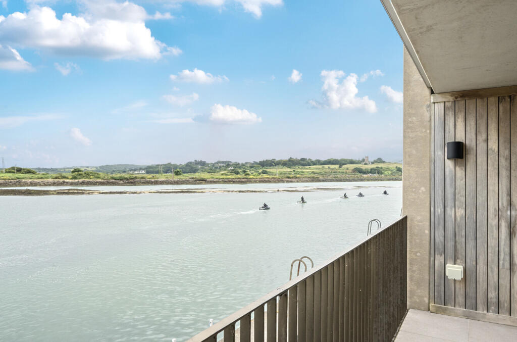 3-bed terraced on North Quay, Hayle, Cornwall, £630,000